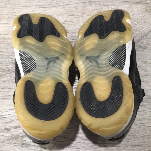 Air Jordan 11 Barons - Picture 5 of 6